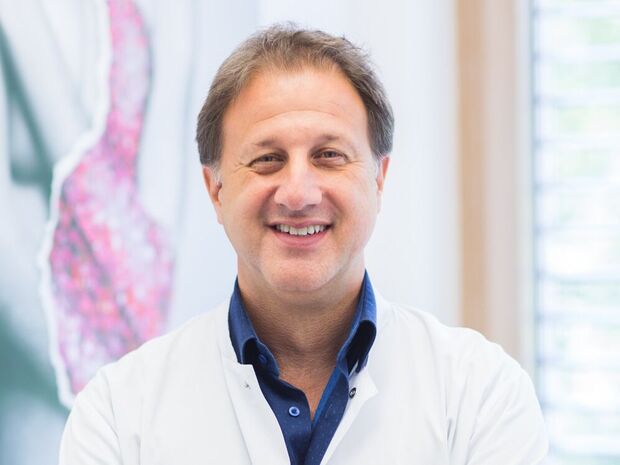 Dr. Karl Schuhmann, Plastische Chirurgie Düssledorf, Hattingen, Bochum