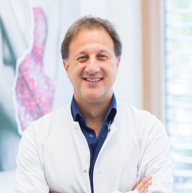 Dr. Karl Schuhmann, Plastische Chirurgie Düssledorf, Hattingen, Bochum