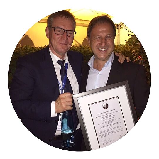 Prof. Dr. Horch und Dr. Karl Schuhmann, Auszeichnung DGPRÄC